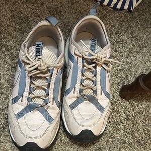 Nike Cream and Gray Athletic Shoes